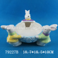 Bol de cerámica de regalo de Pascua y cuchillo con figurita de conejo